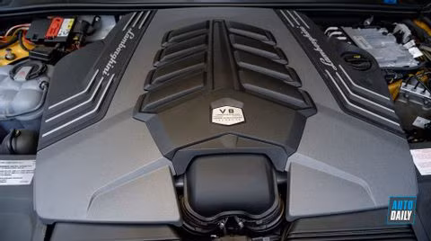 Siêu xe Lamborghini Urus với ngoại thất màu lạ mắt về Việt Nam