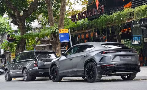 Siêu xe Lamborghini Urus với ngoại thất màu lạ mắt về Việt Nam