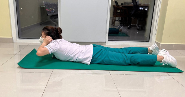 10 bài tập cho người đang cách ly tại nhà mùa dịch COVID-19