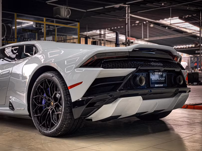 Lamborghini Huracan EVO RWD đầu tiên tại Việt Nam