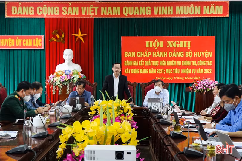 Đổi mới trong chỉ đạo, điều hành, triển khai quyết liệt, hiệu quả các nghị quyết đại hội Đảng ở Can Lộc