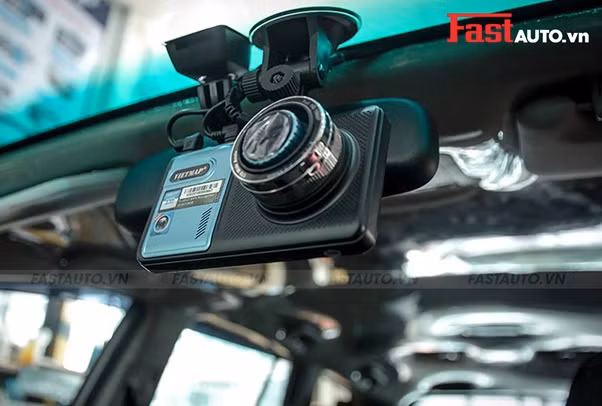 Tổng hợp những điều cần biết khi mua camera hành trình cho ô tô