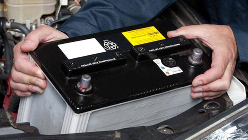Ắc-quy là bộ phận có thể bị hỏng bất chợt mà không hề báo trước. “Điểm mặt” những bộ phận nhanh bị hỏng nhất trên ô tô