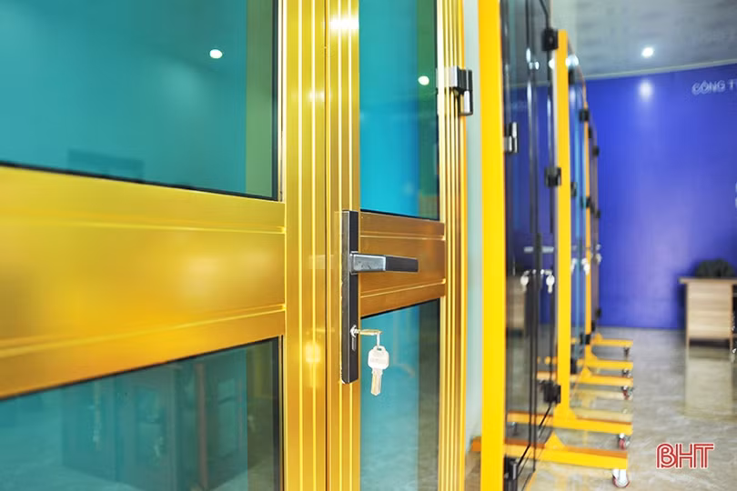 Khai trương showroom nhôm Sông Hồng Shalumi tại TP Hà Tĩnh