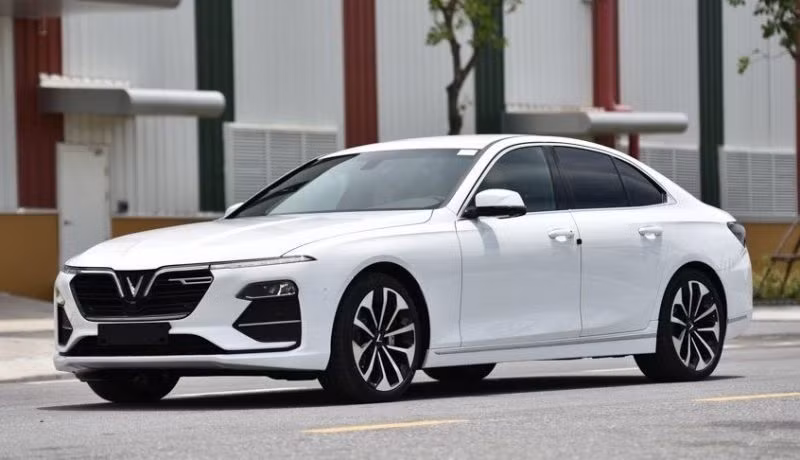 Bảng giá xe VinFast tháng 12/2021 khuyến mãi lên đến 600 triệu đồng