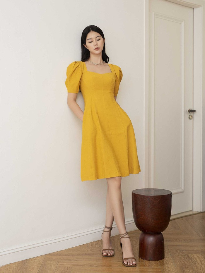 Mùa cưới đến rồi, gợi ý cho nàng trang phục dự đám cưới nổi bần bật