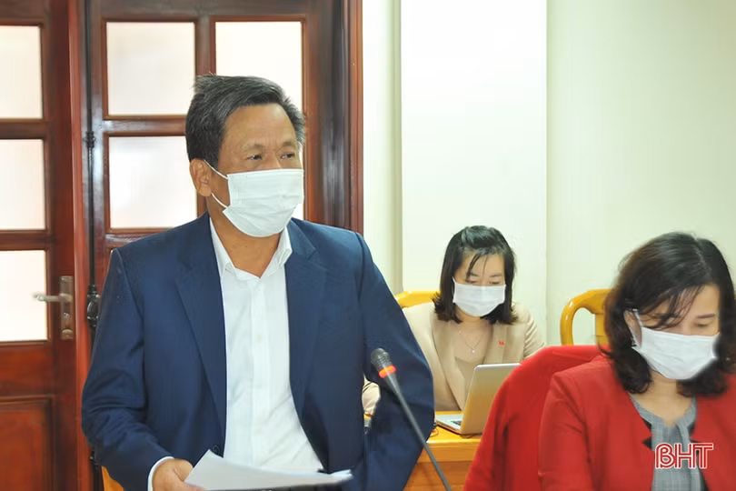 Sở Ngoại vụ Hà Tĩnh đón nhận Huân chương Lao động hạng Nhì