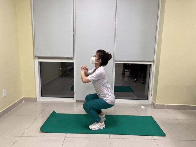 10 bài tập cho người đang cách ly tại nhà mùa dịch COVID-19