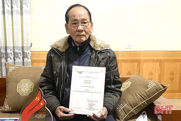 Cụ ông 73 tuổi ở Hà Tĩnh đạt giải Cuộc thi “Đảng trong cuộc sống của tôi”