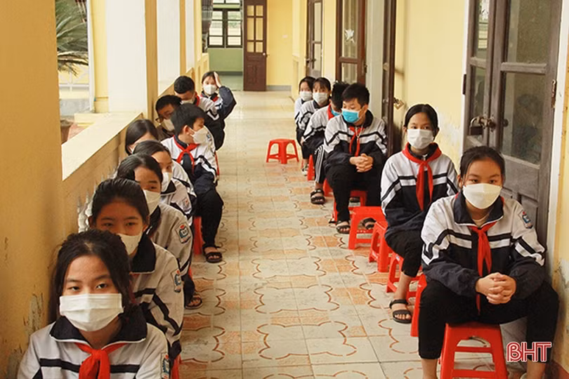 Các địa phương Hà Tĩnh tiếp tục tiêm phòng COVID-19 cho người từ 12 đến dưới 18 tuổi