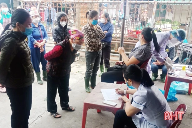 Xuất hiện ca bệnh trong cộng đồng ở nhiều địa phương, Hà Tĩnh quyết liệt, linh hoạt ứng phó