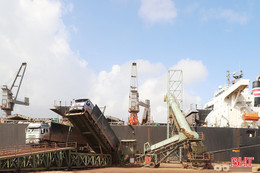 Doanh nghiệp Hà Tĩnh thi đua hướng về Đại hội XIV của Đảng