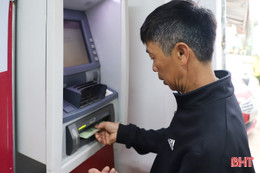 Chủ động tiếp quỹ, giúp người dân không thiếu tiền mặt dịp Tết