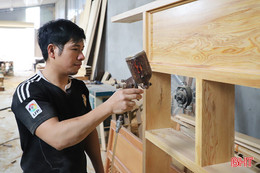 Tiếp vốn cho các làng nghề dịp cuối năm 