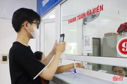 Tỷ lệ người dân Hà Tĩnh thanh toán không dùng tiền mặt còn thấp