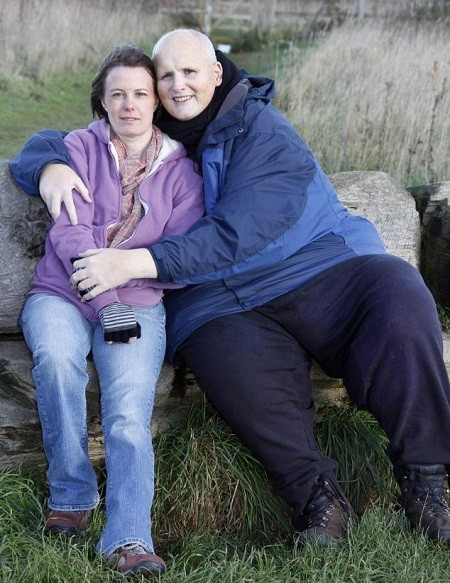 Rebecca và Paul dự kiến sẽ chuyển tới Mỹ sinh sống, trước đó họ muốn gây quỹ để thực hiện ca phẫu thuật loại bỏ da thừa cho Paul. Ca phẫu thuật cần khoảng 20.000 đô la (tương đương hơn 422 triệu VND).