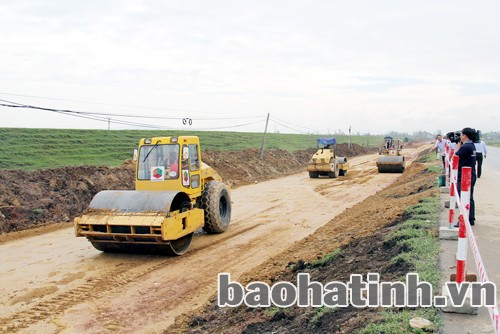 Các đơn vị đẩy nhanh tiến độ thi công Dự án nâng cấp QL 1A.