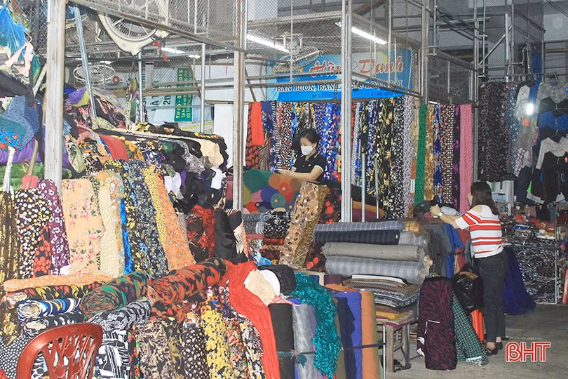 Hà Tĩnh sáng đầu tiên sau giãn cách xã hội