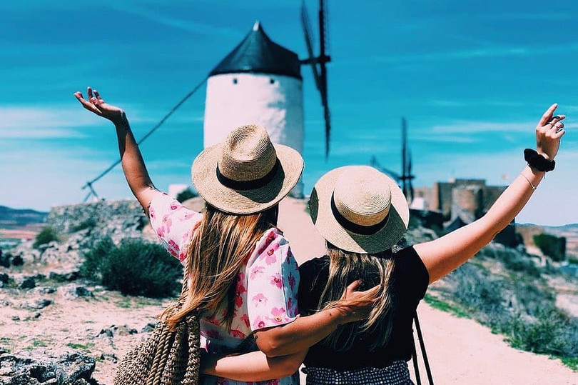 Thiên đường cối xay gió đẹp như tranh vẽ ở Tây Ban Nha