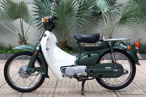 Honda Super Cub bản hồng mộng mơ, cuốn hút giới trẻ