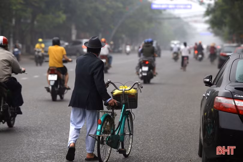 “Hạt yêu thương” bắt đầu chảy tại “ATM gạo” ở Hà Tĩnh