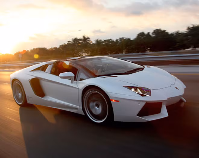 Điểm mặt 6 siêu xe “ăn nhiên liệu“ nhiều nhất thế giới