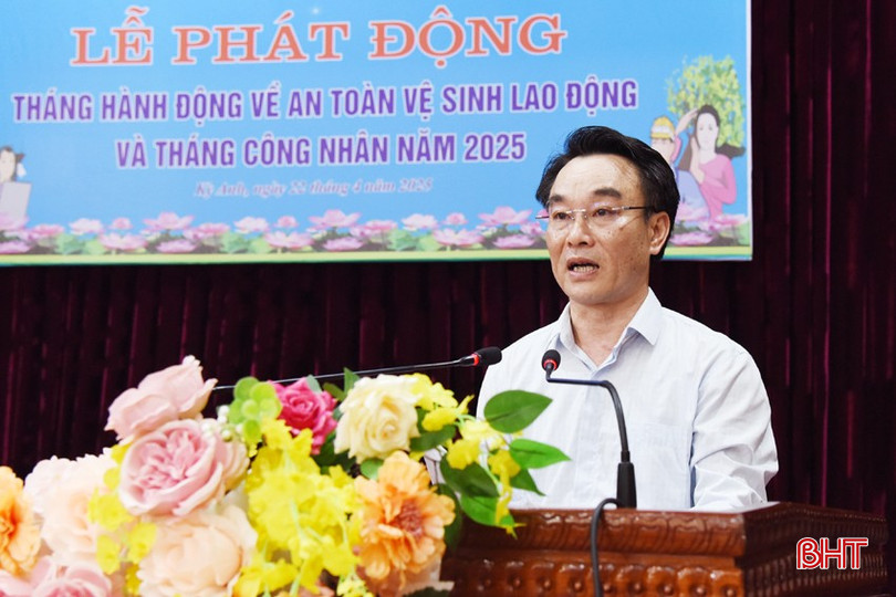 Phó Chủ tịch UBND huyện Kỳ Anh Võ Tá Cương phát biểu tại lễ phát động. bqbht_br_16.jpg