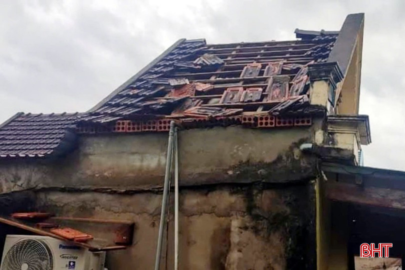 Từ 19h ngày 18/9 đến trưa 19/9, trên địa bàn huyện Kỳ Anh đã xẩy ra mưa to từ 86,2 mm đến 151 mm. Vào lúc khoảng 10h sáng 19/9, tại thôn Nguyễn Huệ, xã Kỳ Xuân đã xảy ra lốc xoáy.