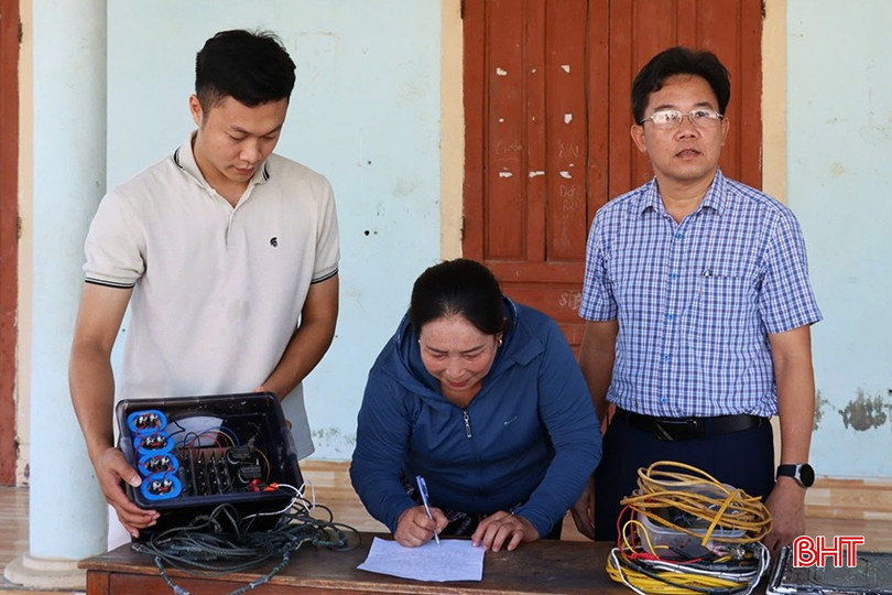 Ngư dân Kỳ Khang ký cam kết không sử dụng các dụng cụ đánh bắt trái phép A4.jpg