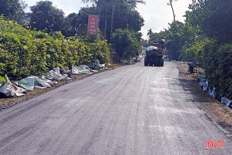 Nhiều tuyến đường ở thị trấn Kỳ Đồng được đầu tư nâng cấp. bqbht_br_z6371789754828-624049ee869b6cbd1ffef0c406457be6.jpg