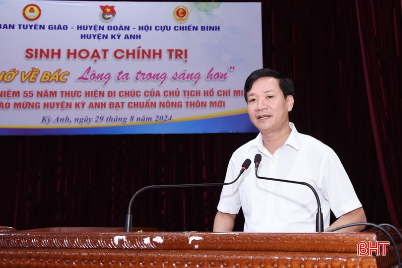 Phó Bí thư Thường trực Huyện ủy Kỳ Anh Trần Thành Nam nhấn mạnh một số nội dung về tầm quan trọng, ý nghĩa Di chúc của Chủ tịch Hồ Chí Minh. 14.jpg