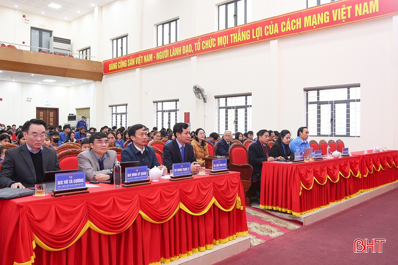 Đại biểu tham dự diễn đàn. bqbht_br_aimg-0116.jpg