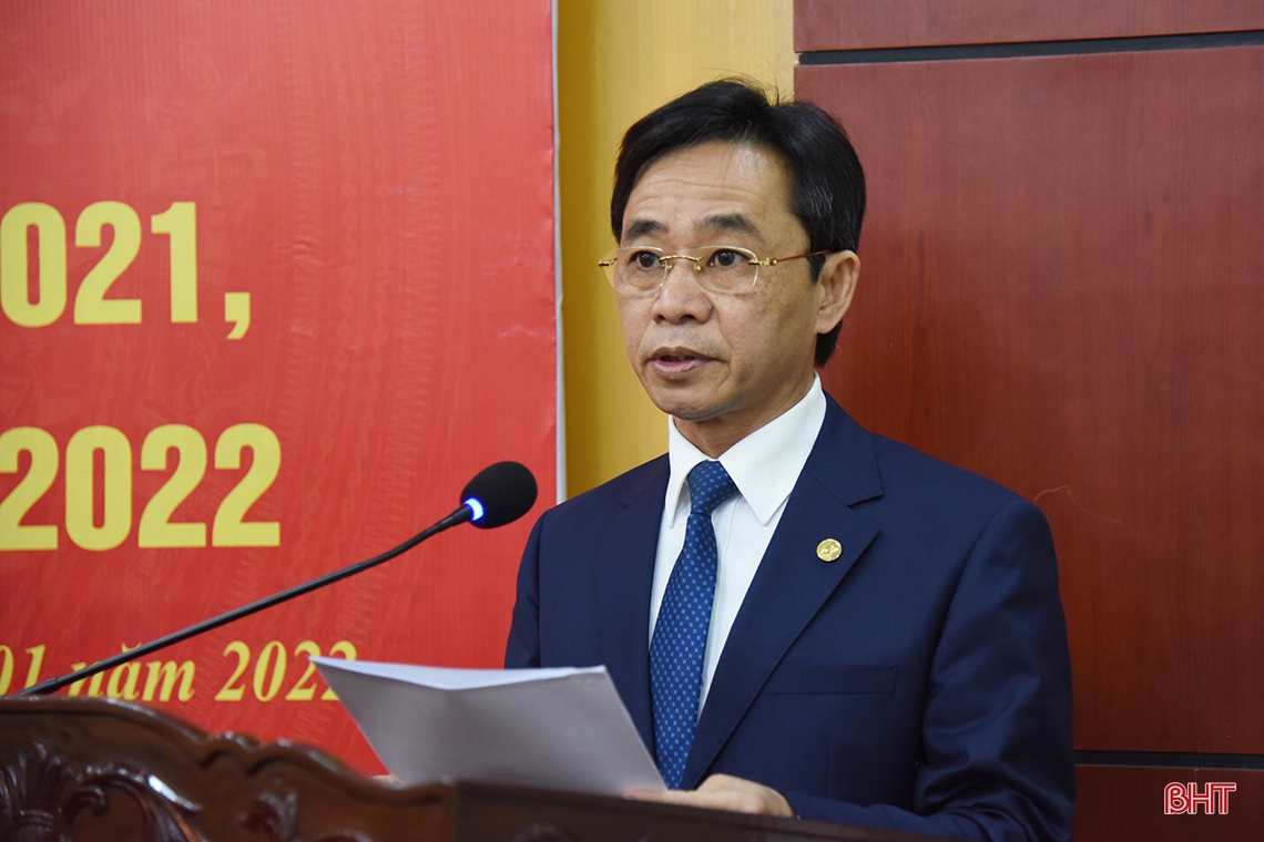 Đổi mới phương thức lãnh đạo của Đảng, điều hành của chính quyền để thực hiện tốt nhiệm vụ năm 2022