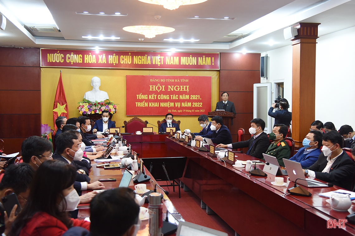 Đổi mới phương thức lãnh đạo của Đảng, điều hành của chính quyền để thực hiện tốt nhiệm vụ năm 2022