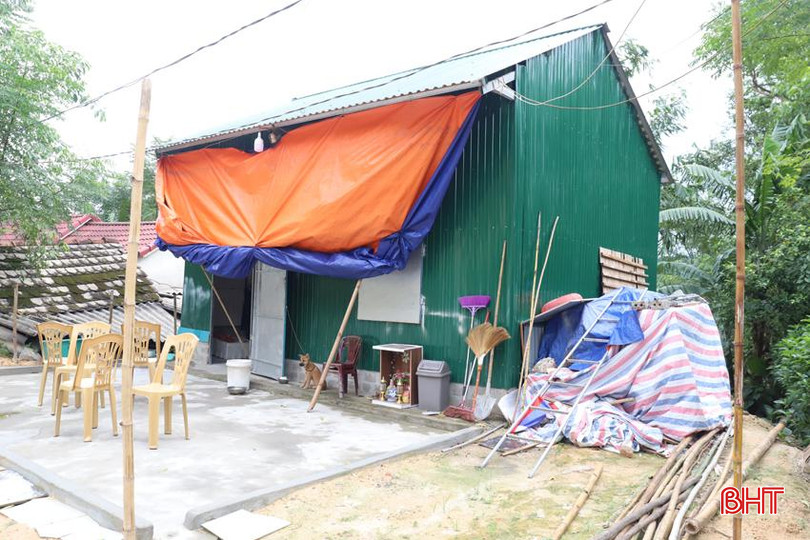 Nơi trú ngụ của 2 cháu bé mồ côi bố. IMG_9566.JPG