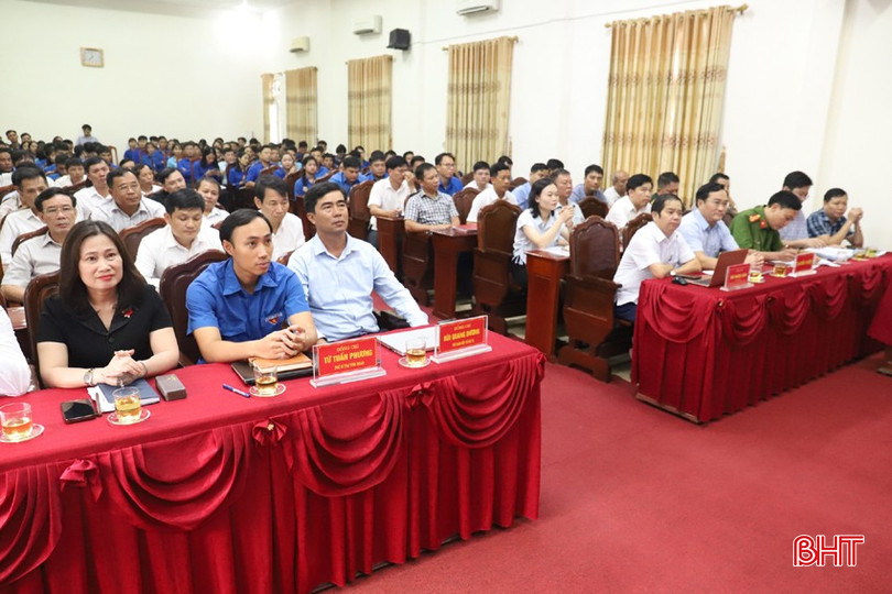 Đại biểu tham dự buổi đối thoại. IMG_3130.JPG