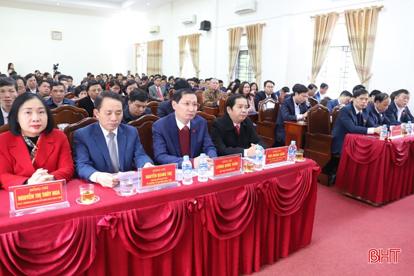 Đại biểu tham dự Kỳ họp thứ 20 HĐND huyện khóa XX nhiệm kỳ 2021 - 2026. bqbht_br_img-0163.jpg