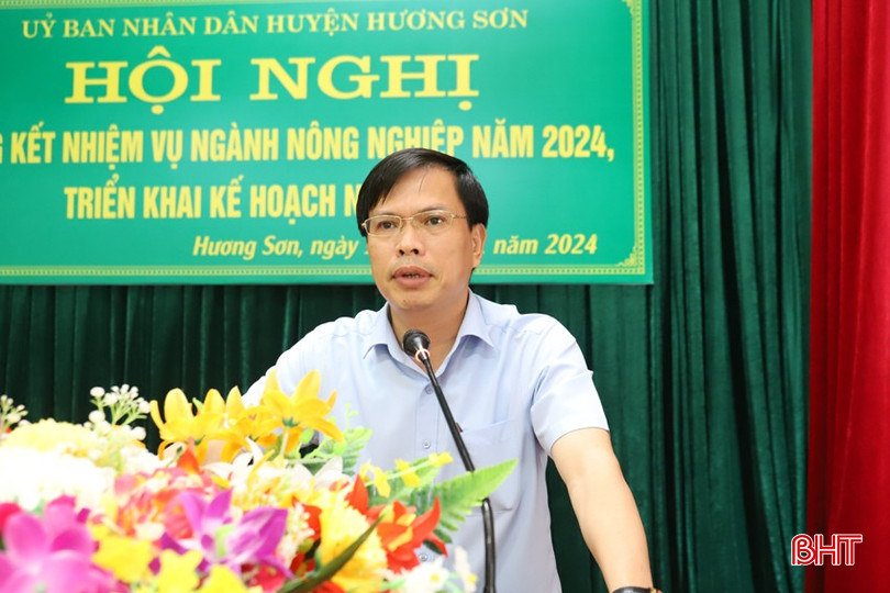 Chủ tịch UBND huyện Trần Bình Thân phát biểu chỉ đạo hội nghị. bqbht_br_img-7717.jpg