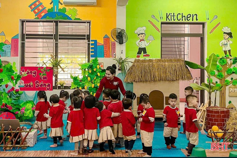 Tiết dạy thực hành của cô giáo Phan Thị Nga (giải nhất) tại Hội thi Giáo viên dạy giỏi mầm non cấp tỉnh năm học 2024-2025 bqbht_br_z6493562422745-71195ee2ca014855fa8d05c1c6bbb33c.jpg