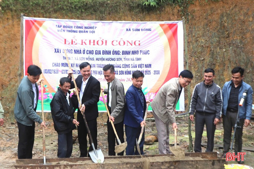 Lễ khởi công xây nhà tình thương cho ông Đinh Nho Phúc. bqbht_br_z6284267931836-b88f04cdd47009ed0451d803acec54f7.jpg