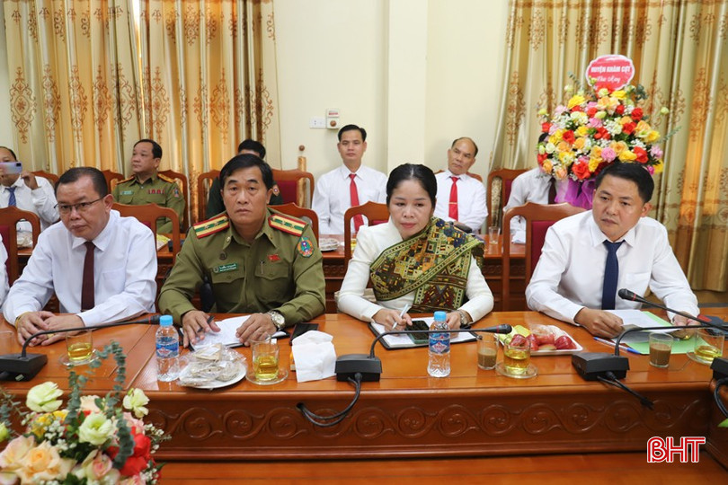 Đại biểu huyện Khăm Cợt tham dự hội nghị giao ban thường niên tại huyện Hương Sơn bqbht_br_img-7764.jpg