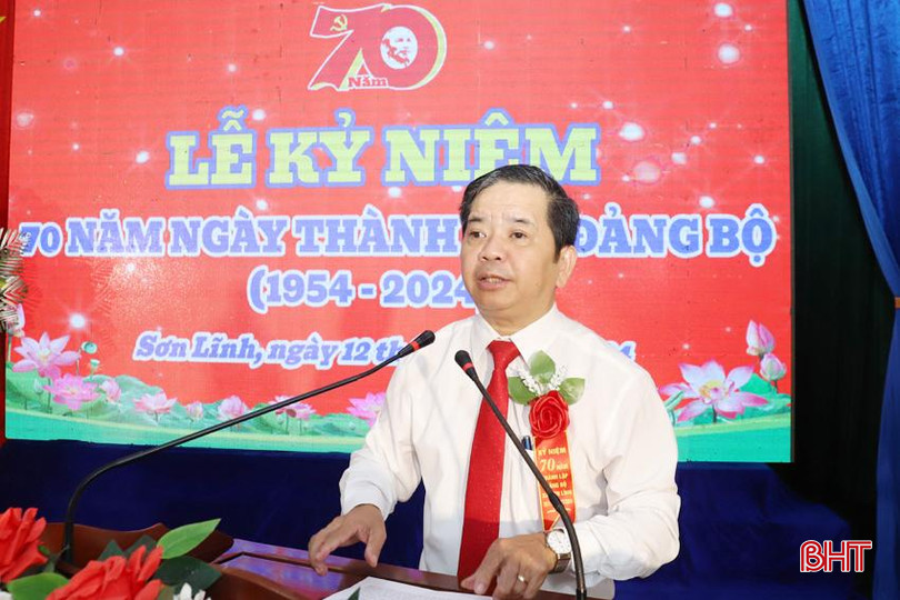Bí thư Huyện ủy Hương Sơn Bùi Nhân Sâm phát biểu tại buổi lễ. IMG_1625.JPG
