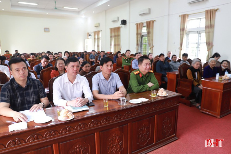 Các đại biểu tham dự chương trình