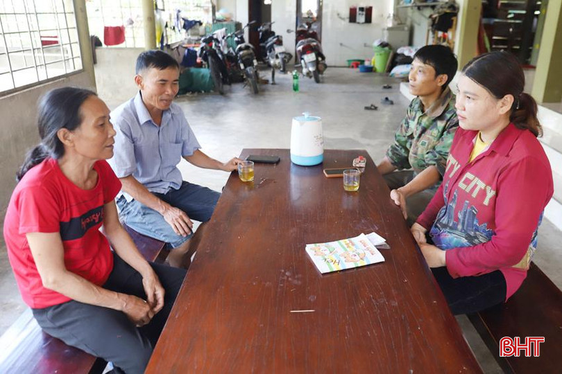 Người dân thôn Phố Tây bức xúc vì bán chè cho Tổng đội Thanh niên xung phong - xây dựng vùng kinh tế mới Tây Sơn hơn 2 năm vẫn chưa được nhận tiền. IMG_8171.JPG