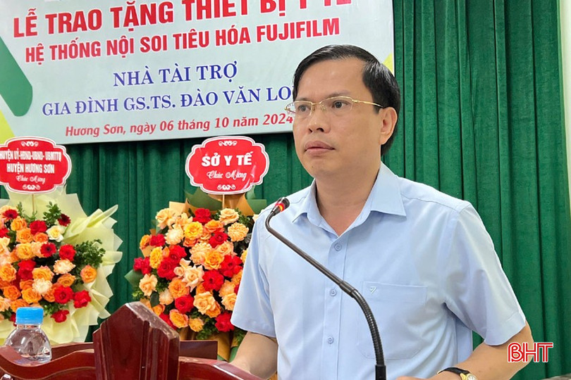 Chủ tịch UBND Hương Sơn Trần Bình Thân phát biểu tại buổi lễ. z5901162924309-ed3ad84fb1570df3fe9e8e1cbae1e5e2-3588.jpg