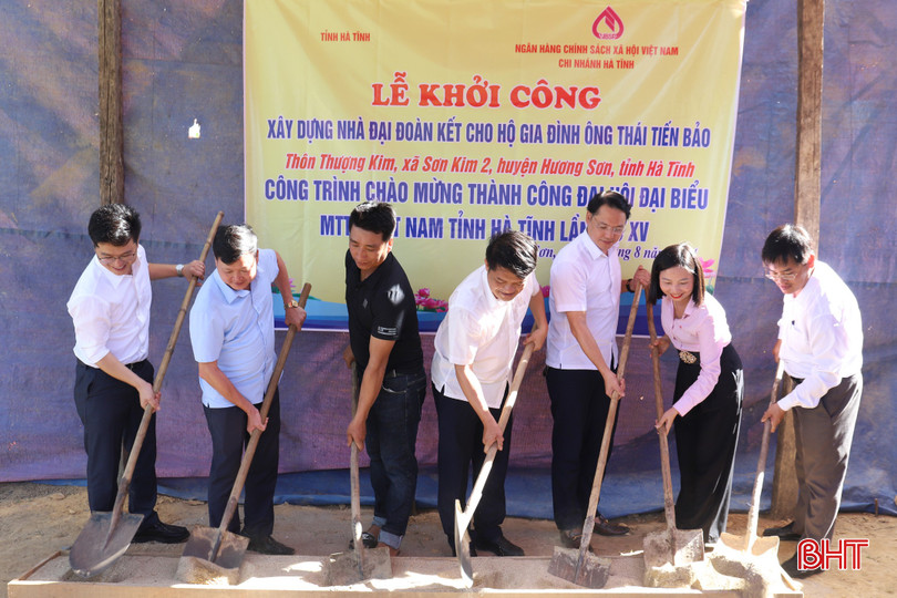 Lễ động thổ khởi công nhà ở cho hộ gia đình anh Thái Tiến Bảo. IMG_2308.JPG