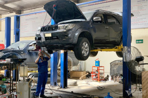 Siết chặt kiểm định khí thải ô tô từ 1/3: Chủ xe cần chú ý gì khi đi đăng kiểm?