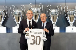 Real Madrid công bố tân binh với giá kỷ lục