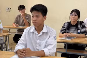 Thi tốt nghiệp THPT: Bộ GD&ĐT lần đầu tiên áp dụng cách chấm mới với môn Ngữ văn