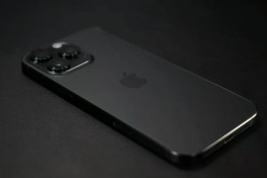 Apple hối hả nhập iPhone từ Ấn Độ
